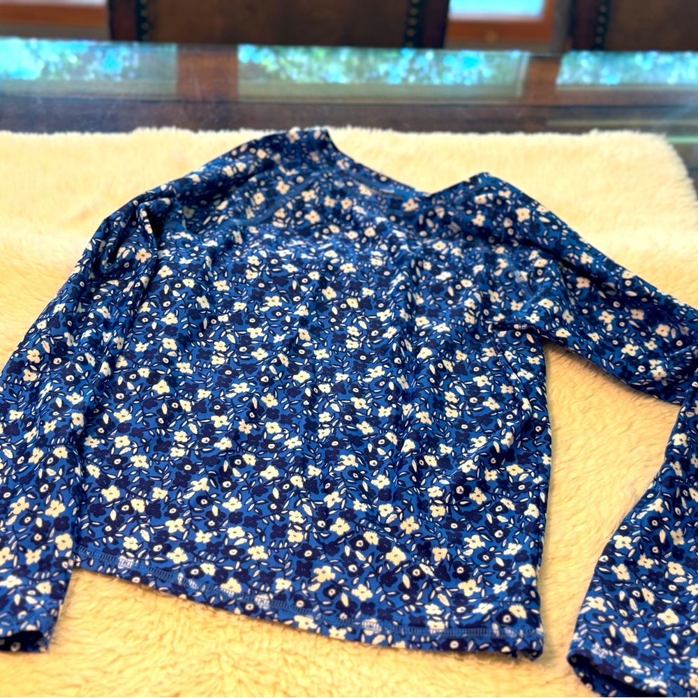 Aerie Blue and White Floral Patterned Top